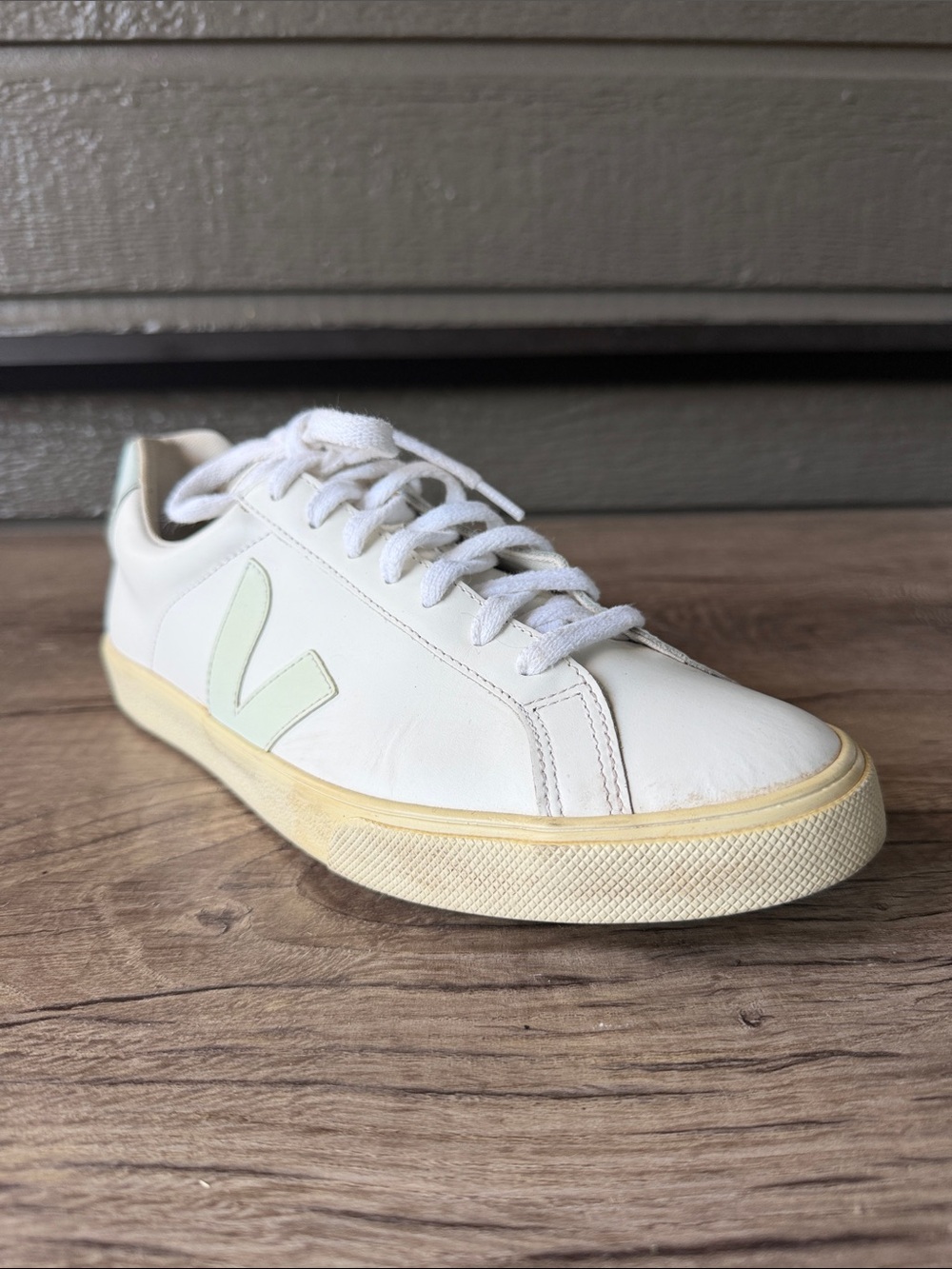 VEJA Women’s Esplar Leather 'White Black size 9